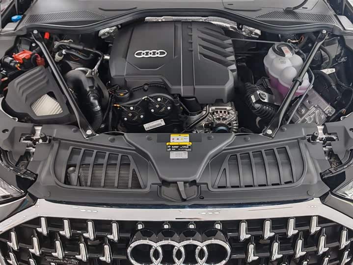 Audi A8 2025 2025款 A8L 45 TFSI quattro 豪华型