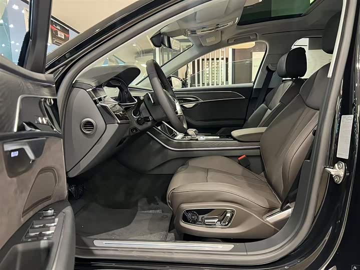 Audi A8 2025 2025款 A8L 45 TFSI quattro 豪华型