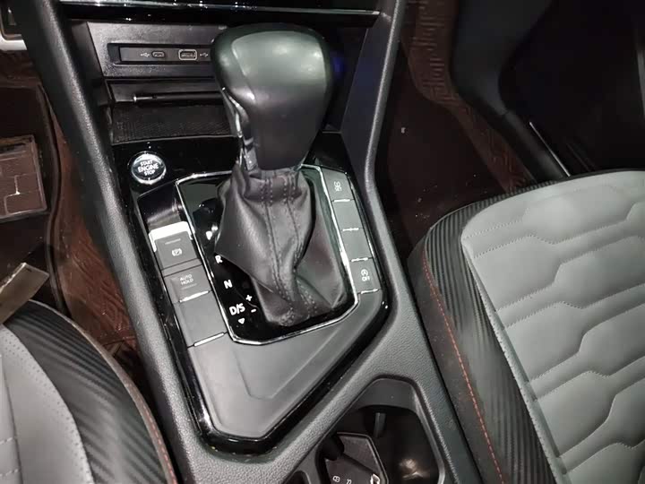 Volkswagen Tiguan X 2021 2021款 330TSI 两驱越享版