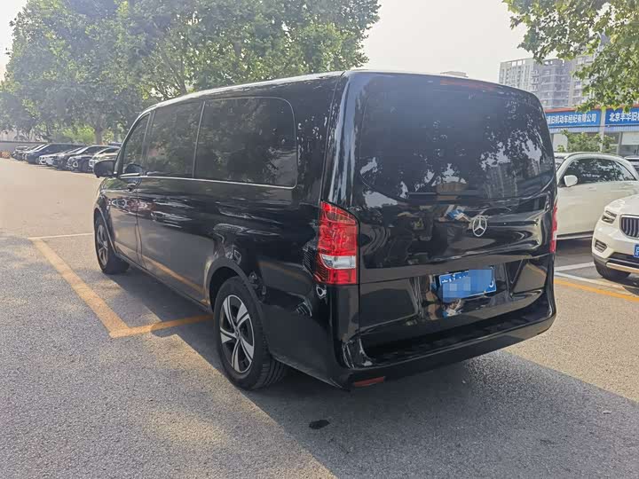 Mercedes-Benz Vito 2024 2024款 2.0T 精英版 7座