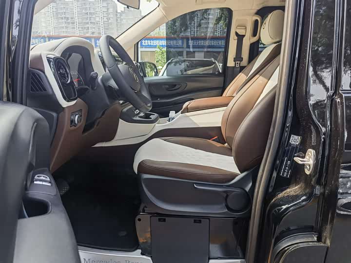 Mercedes-Benz Vito 2024 2024款 2.0T 精英版 7座
