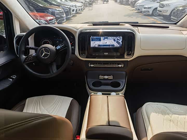 Mercedes-Benz Vito 2024 2024款 2.0T 精英版 7座