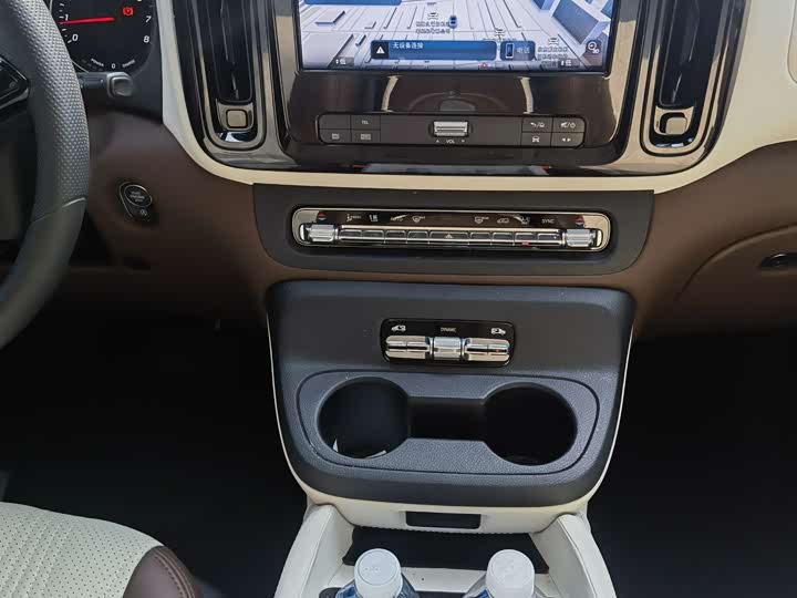 Mercedes-Benz Vito 2024 2024款 2.0T 精英版 7座