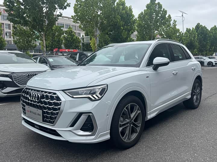 Audi Q3 2024 2024款 40 TFSI 时尚动感型