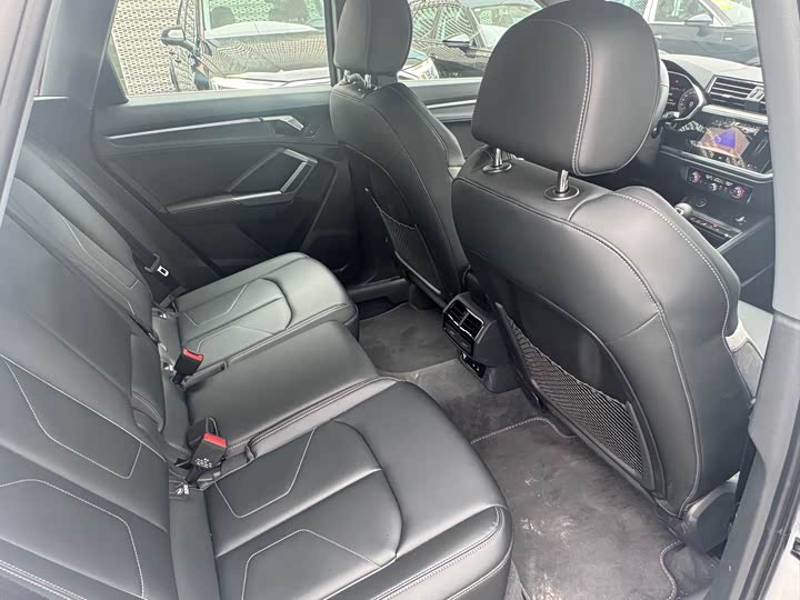 Audi Q3 2024 2024款 40 TFSI 时尚动感型