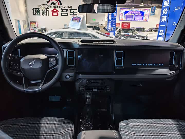 Ford Bronco 2024 2024款 2.3T 墨钻