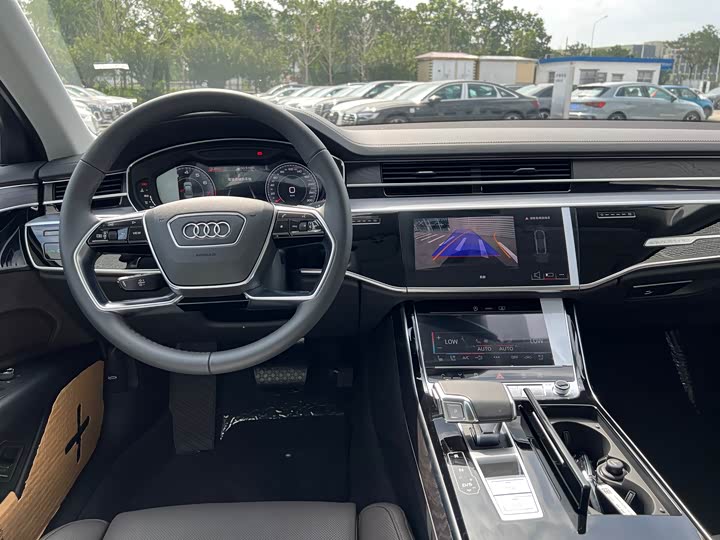 Audi A8 2025 2025款 A8L 45 TFSI quattro 豪华型