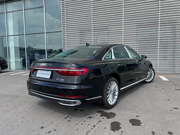 Audi A8 2025 2025款 A8L 45 TFSI quattro 豪华型