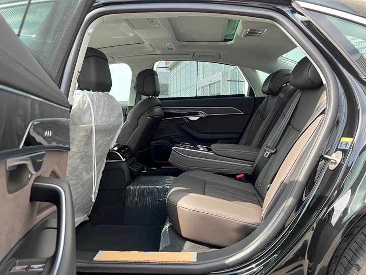 Audi A8 2025 2025款 A8L 45 TFSI quattro 豪华型