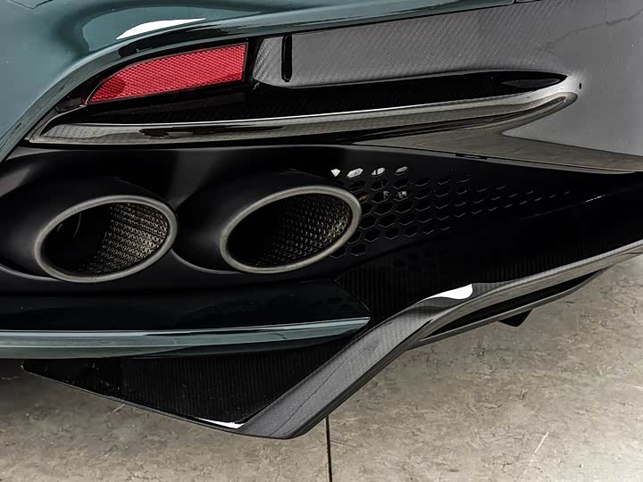 Aston Martin DBS 2020 2020款 DBS Superleggera V12 Coupe