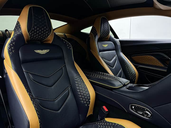 Aston Martin DBS 2020 2020款 DBS Superleggera V12 Coupe