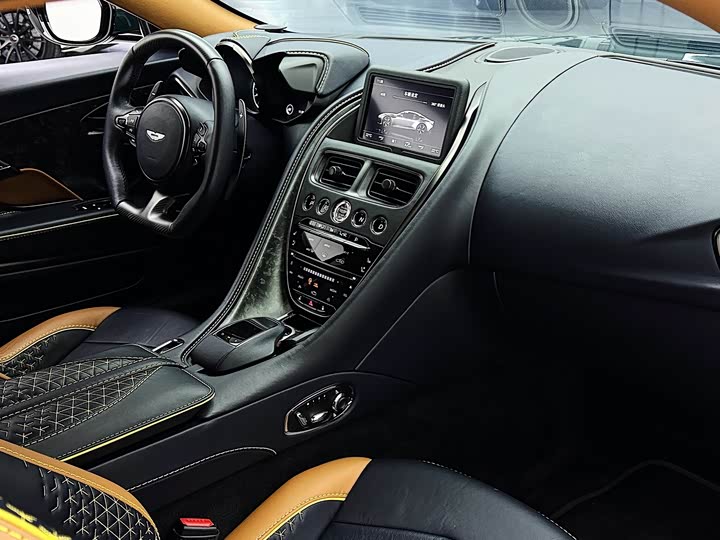 Aston Martin DBS 2020 2020款 DBS Superleggera V12 Coupe