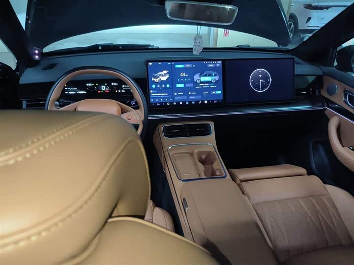 Hozon L 2024 2024款 增程 220 闪充版