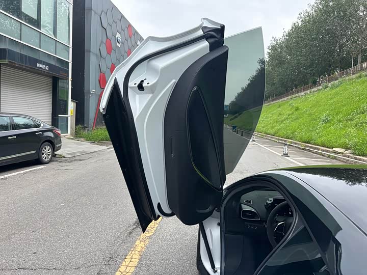 McLaren Artura 2023 2023款 3.0T Hybrid 标准型