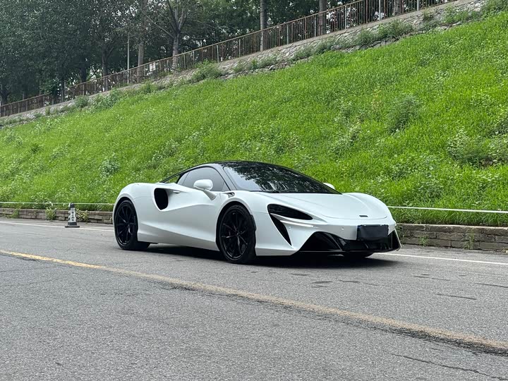 McLaren Artura 2023 2023款 3.0T Hybrid 标准型