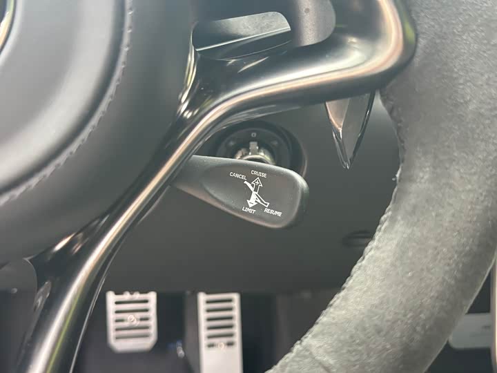 McLaren Artura 2023 2023款 3.0T Hybrid 标准型