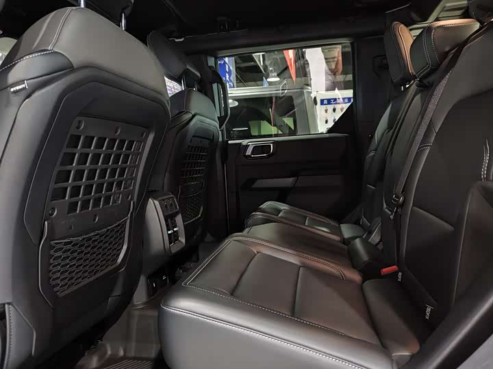 Ford Bronco 2024 2024款 2.3T 墨钻