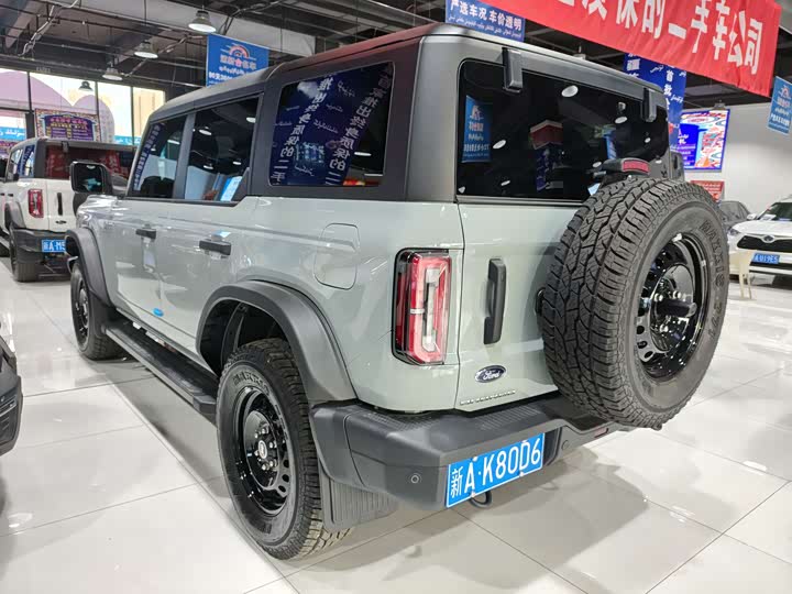 Ford Bronco 2024 2024款 2.3T 墨钻