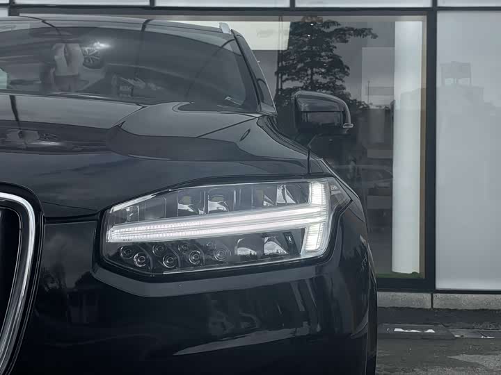 Volvo XC90 Hybrid 2024 2024款 T8 智尊豪华版 7座