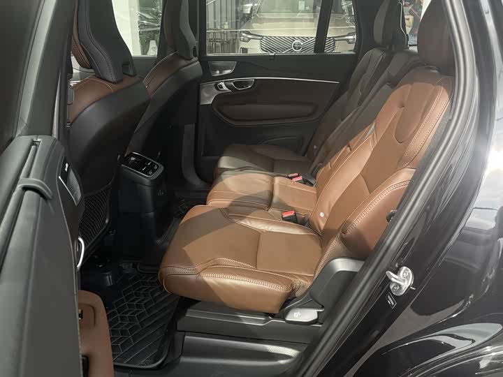 Volvo XC90 Hybrid 2024 2024款 T8 智尊豪华版 7座