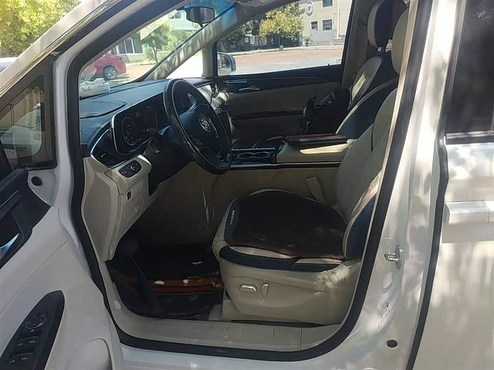 Buick GL8 ES 2023 2023款 ES陆尊 舒适型