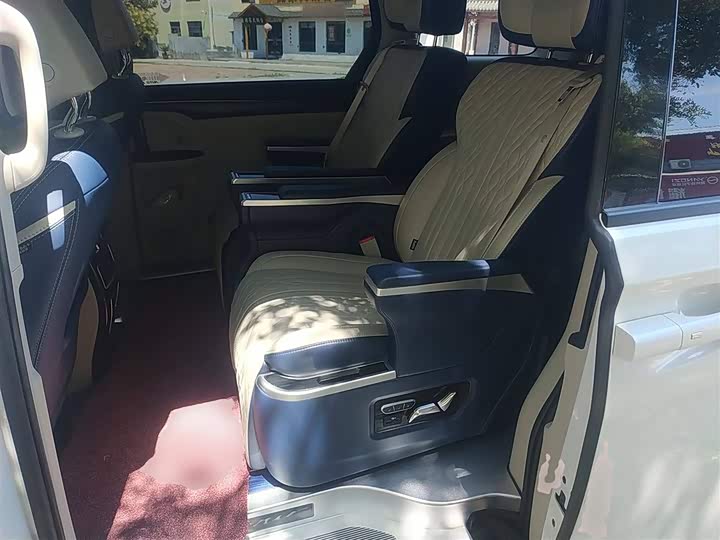 Buick GL8 ES 2023 2023款 ES陆尊 舒适型