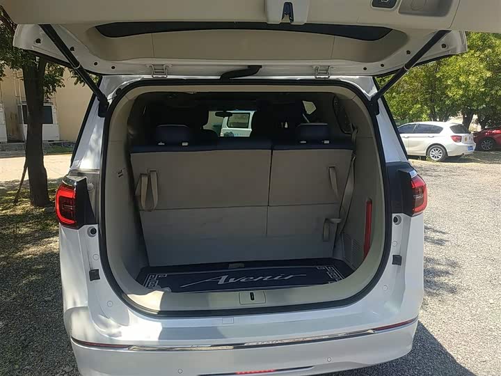 Buick GL8 ES 2023 2023款 ES陆尊 舒适型