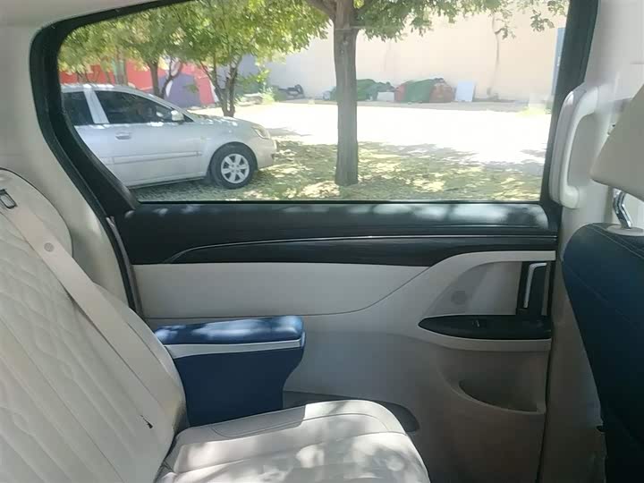 Buick GL8 ES 2023 2023款 ES陆尊 舒适型