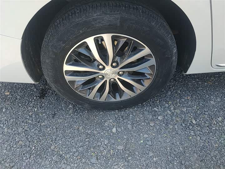 Buick GL8 ES 2023 2023款 ES陆尊 舒适型