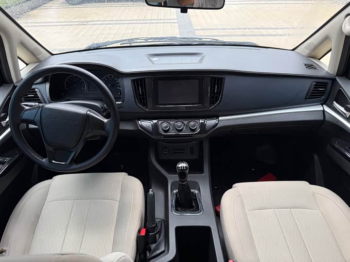 Dongfeng Forthing Lingzhi M5 2023 2023款 M5L 1.6L 舒适型 7座