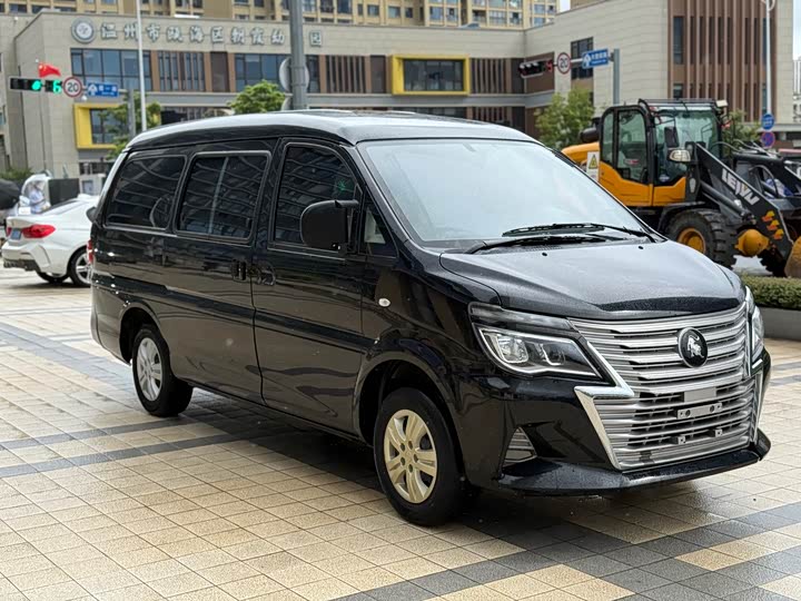 Dongfeng Forthing Lingzhi M5 2023 2023款 M5L 1.6L 舒适型 7座