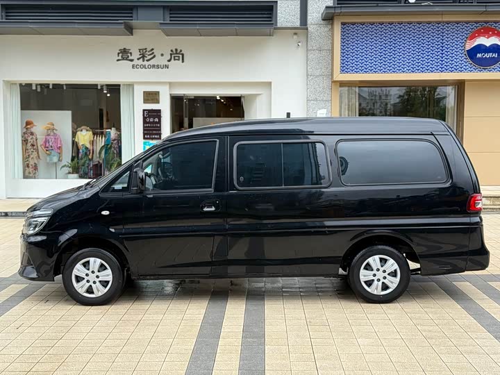 Dongfeng Forthing Lingzhi M5 2023 2023款 M5L 1.6L 舒适型 7座