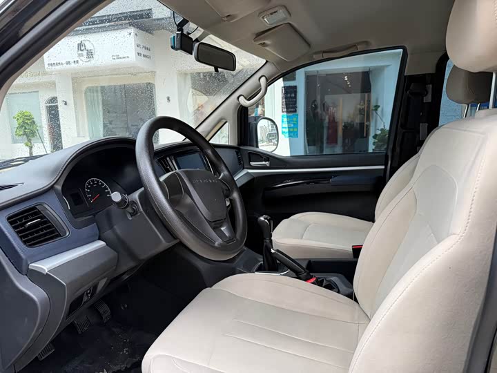 Dongfeng Forthing Lingzhi M5 2023 2023款 M5L 1.6L 舒适型 7座