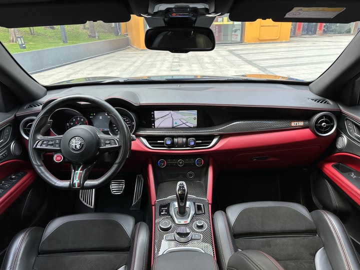 Alfa Romeo Stelvio 2022 2022款 2.9T 四叶草版
