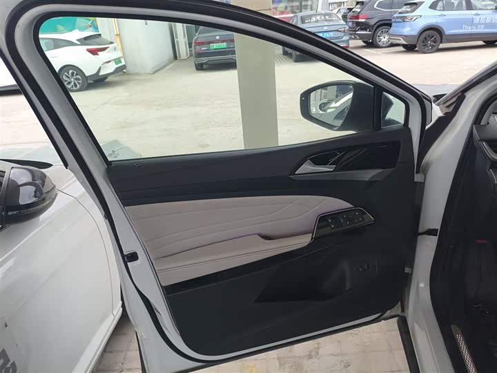 Volkswagen ID.6 X 2023 2023款 极智长续航版