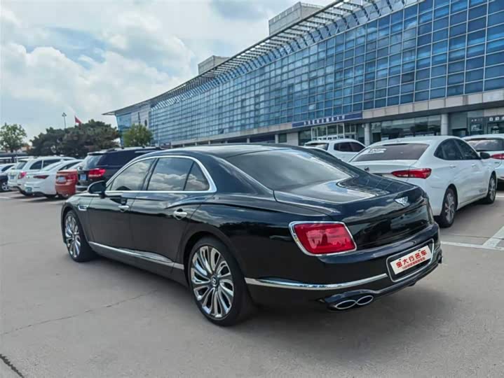 Bentley Flying Spur 2024 2024款 4.0T V8 标准版