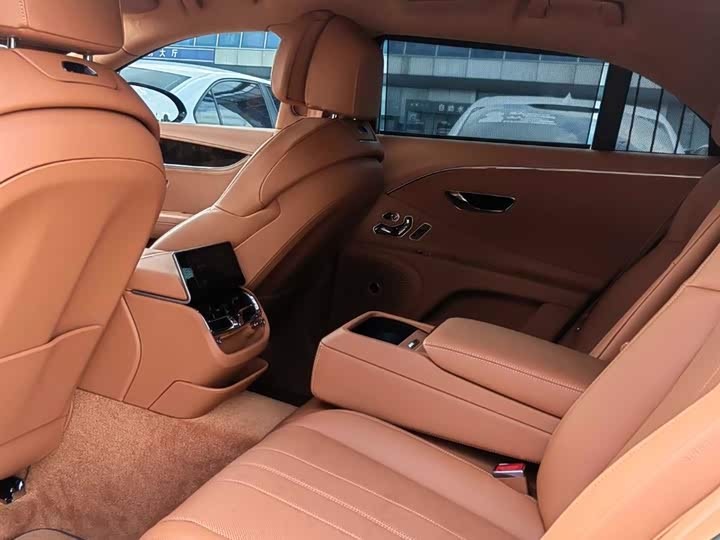 Bentley Flying Spur 2024 2024款 4.0T V8 标准版