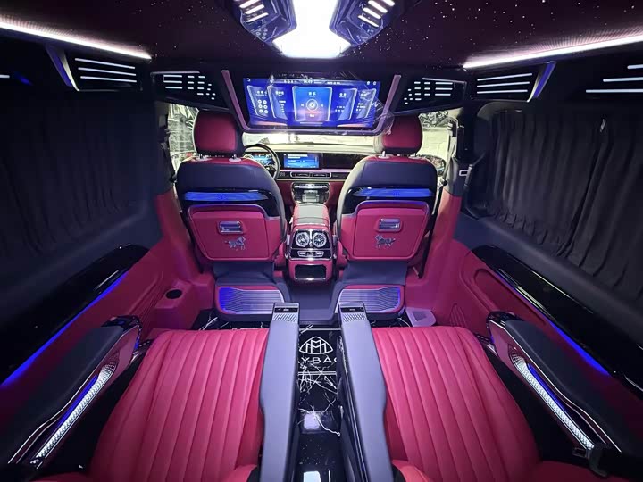 Mercedes-Benz Vito 2024 2024款 2.0T 商务版 7座