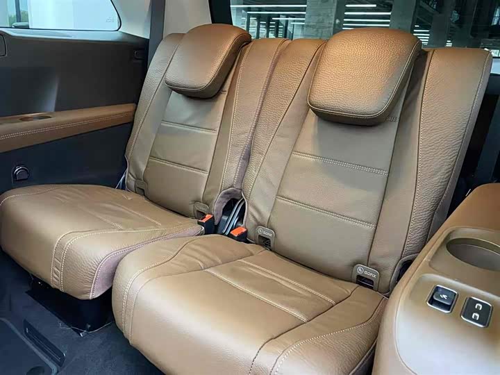 Mercedes-Benz GLS-Class 2024 2024款 GLS 450 4MATIC 动感型