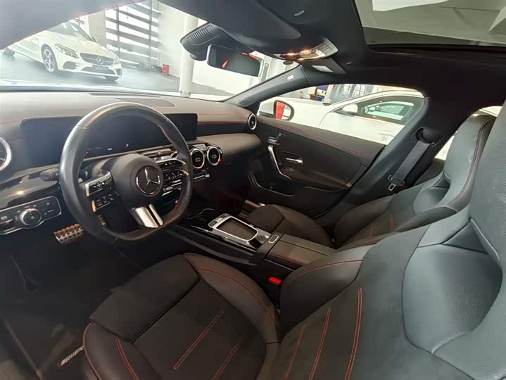 Mercedes-Benz CLA-Class 2024 2024款 CLA 200 猎跑车