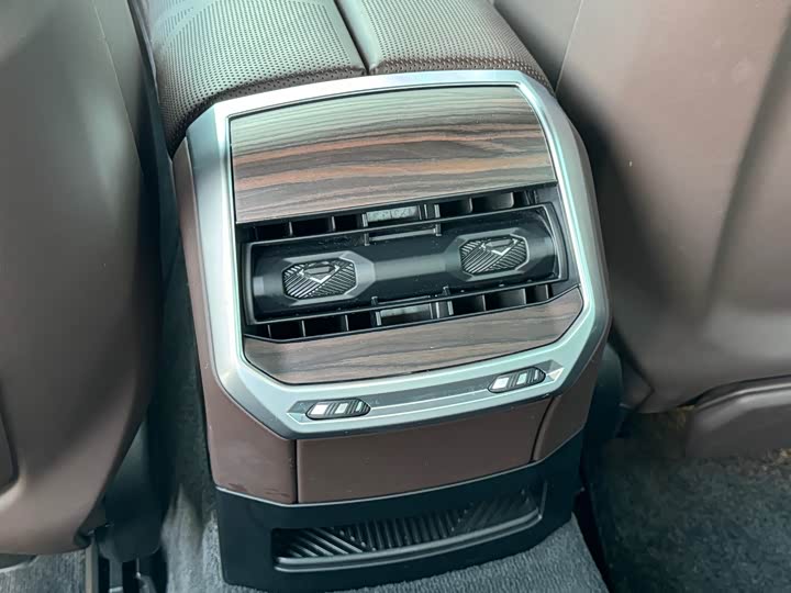 BMW i7 2023 2023款 xDrive60L 豪华套装