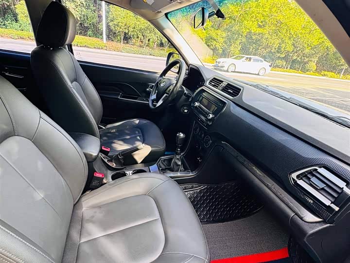 Great Wall Wingle 5 2021 2021款 2.0T柴油两驱精英型大双排国VI GW4D20M