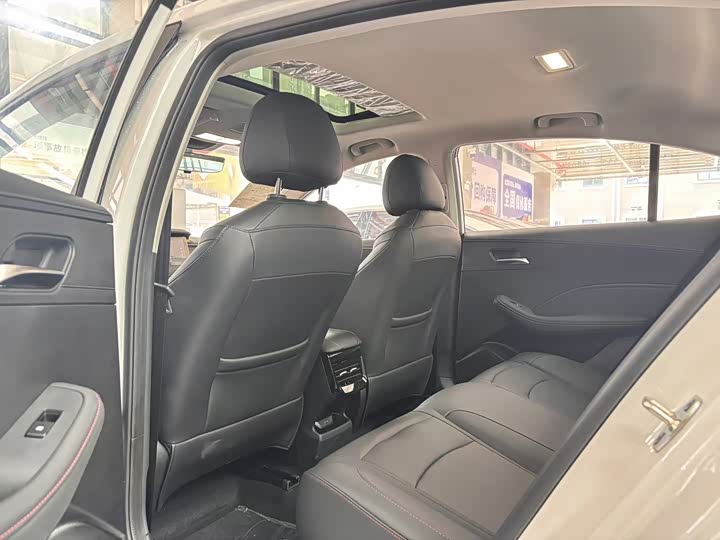 Roewe i5 2024 2024款 1.5L CVT尊荣版