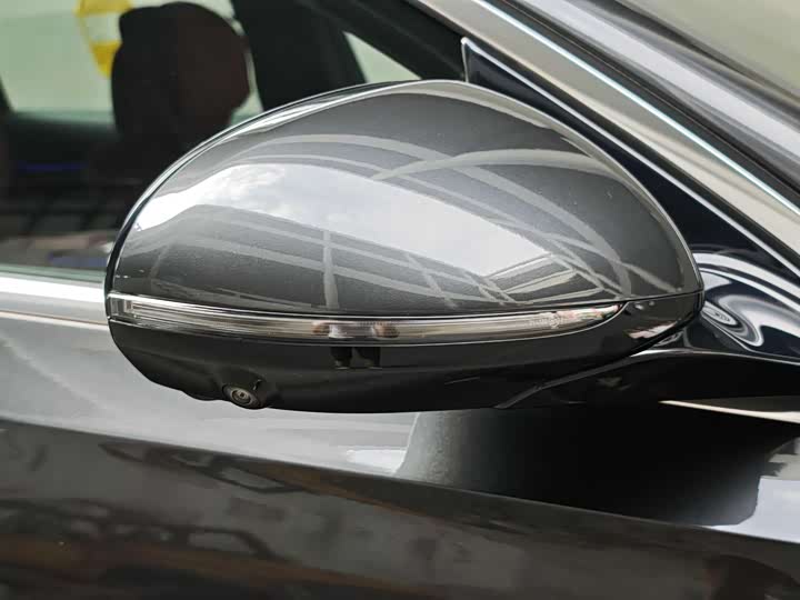 Mercedes-Benz E-Class Hybrid 2024 2024款 E 350 e L 插电式混合动力运动轿车