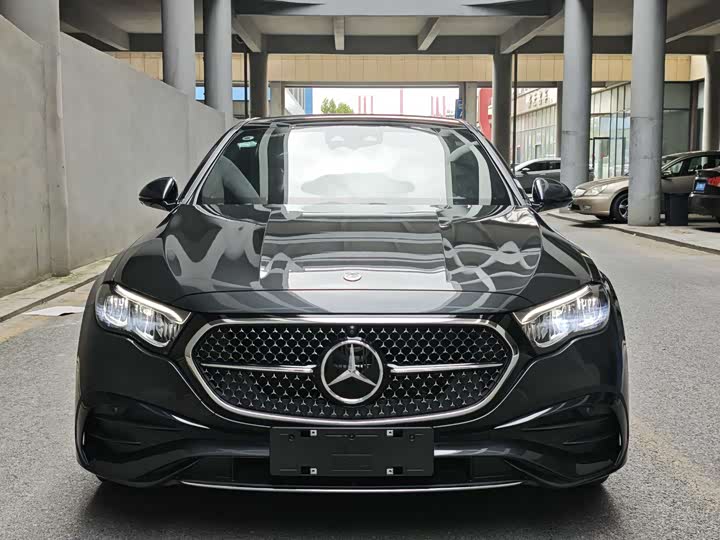 Mercedes-Benz E-Class Hybrid 2024 2024款 E 350 e L 插电式混合动力运动轿车
