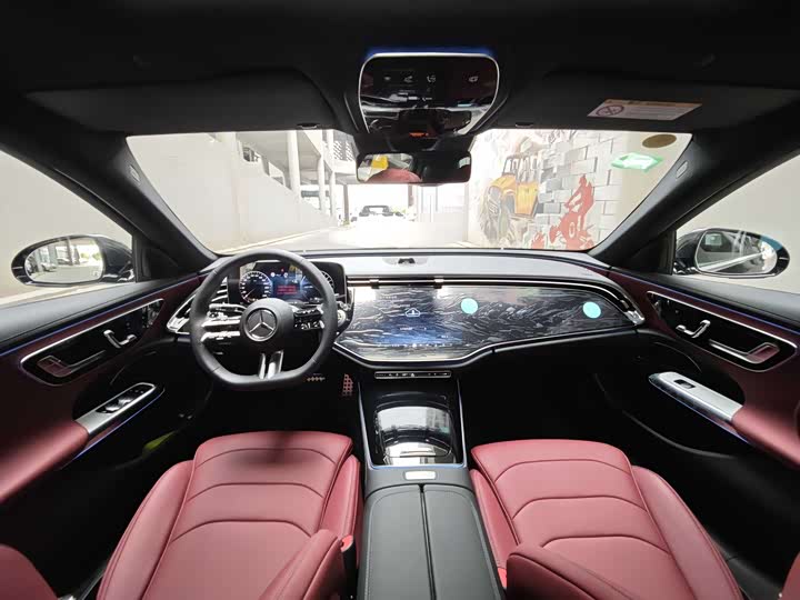 Mercedes-Benz E-Class Hybrid 2024 2024款 E 350 e L 插电式混合动力运动轿车