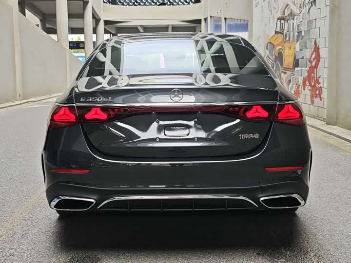 Mercedes-Benz E-Class Hybrid 2024 2024款 E 350 e L 插电式混合动力运动轿车