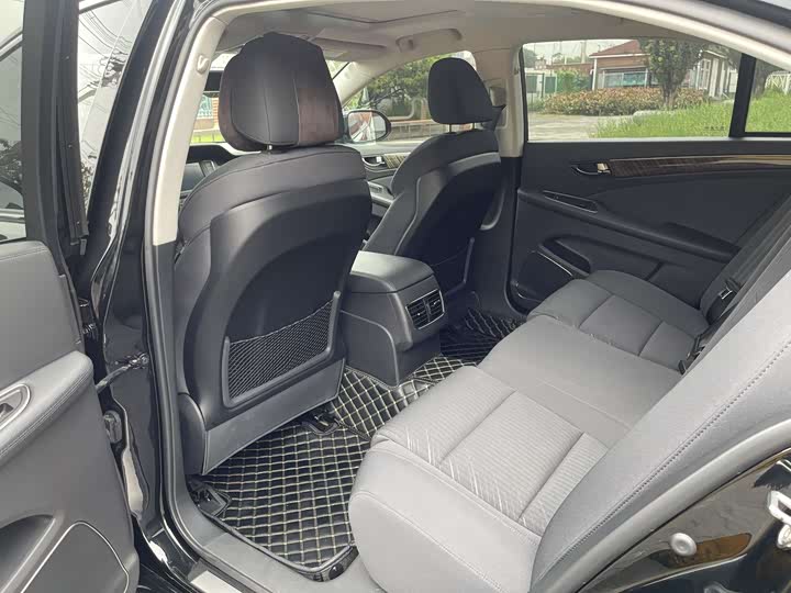 Hongqi H7 2021 2021款 1.8T 舒适版