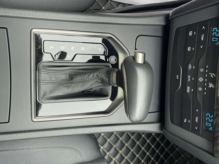 Hongqi H7 2021 2021款 1.8T 舒适版