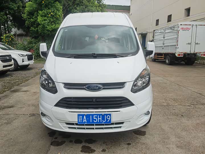 Ford Transit 2023 2023款 2.0T柴油手动商旅型中轴中顶7/8/9座